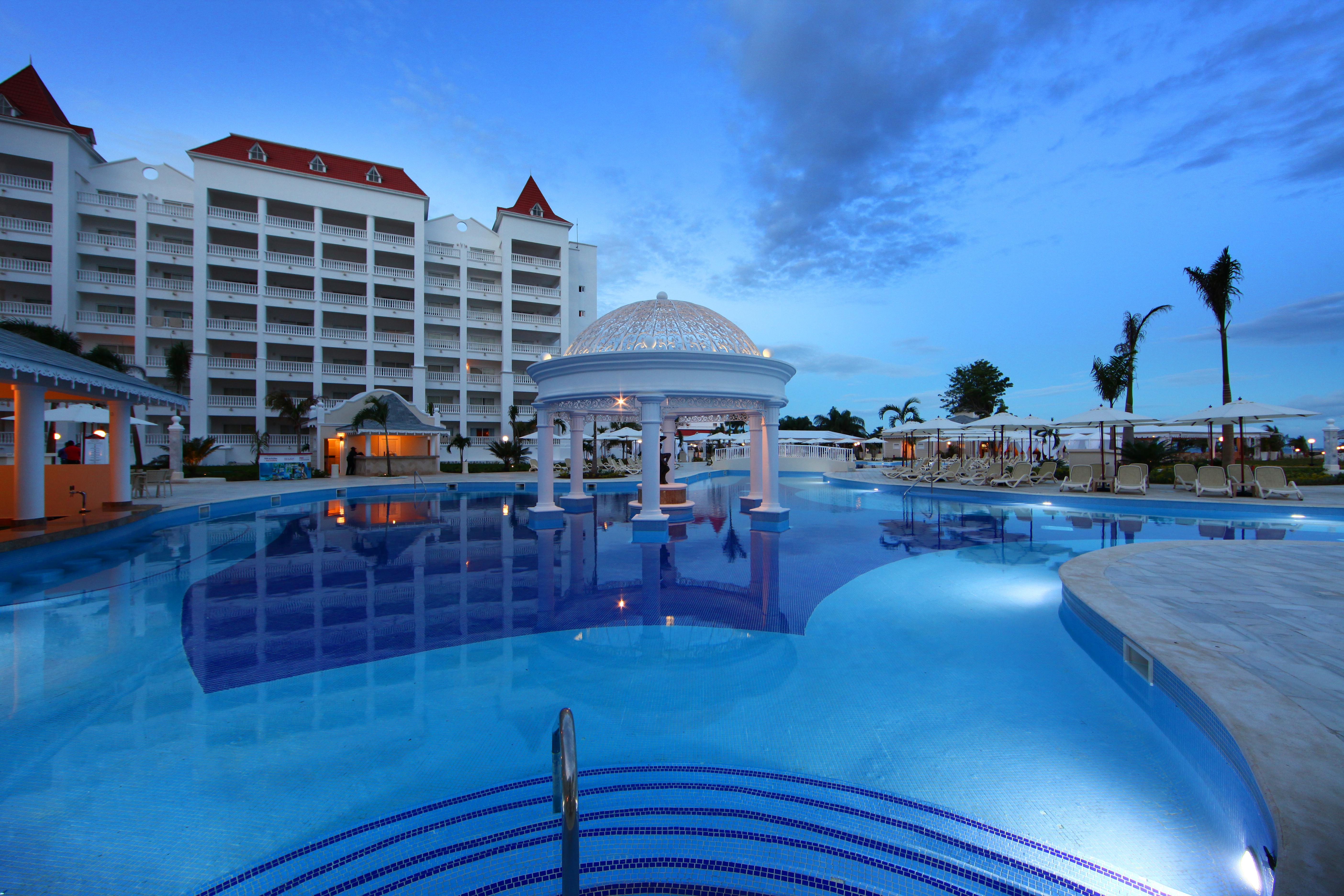 Bahia Principe Luxury Runaway Bay (Adults Only) Exterior photo