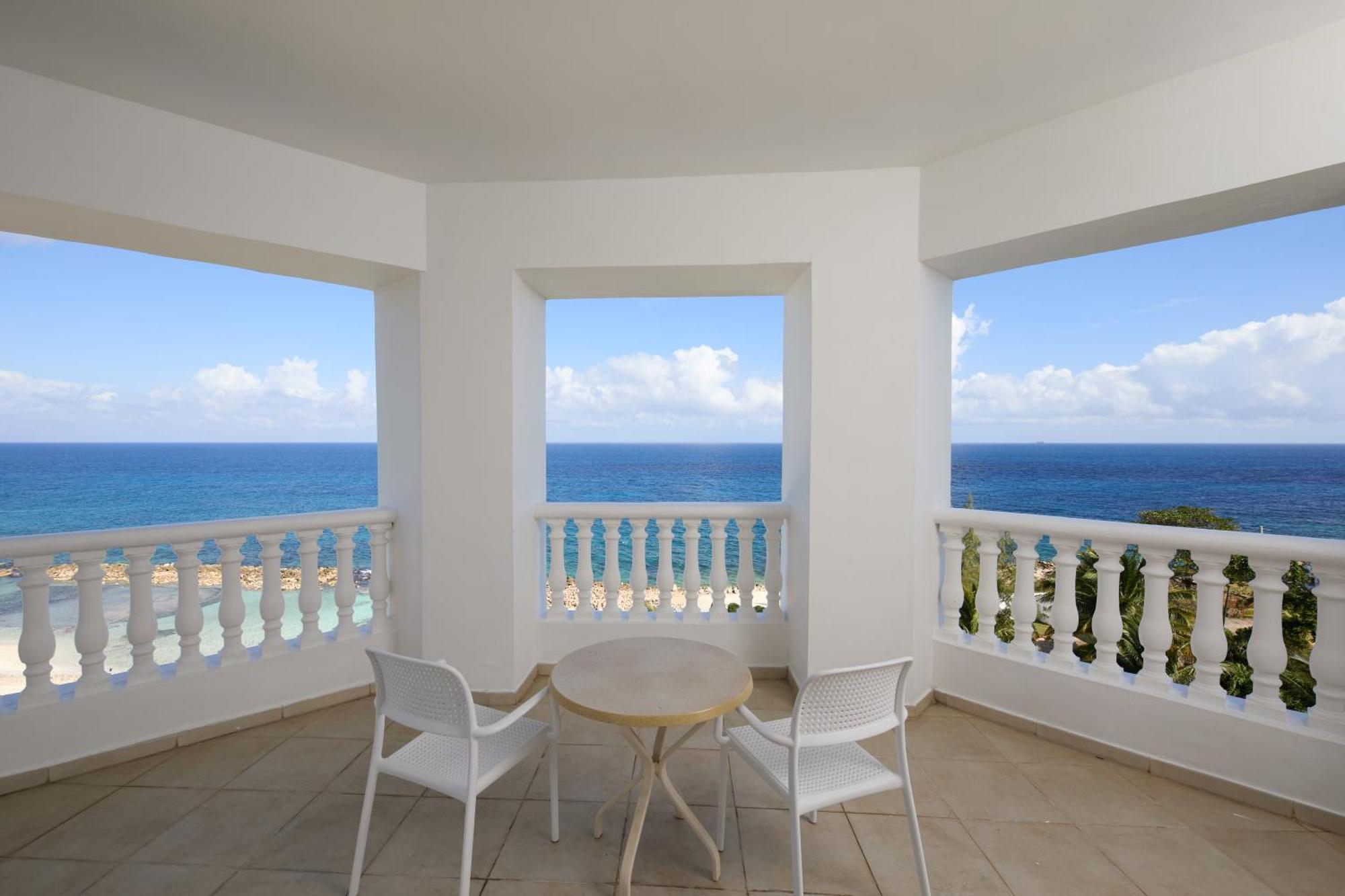 Bahia Principe Luxury Runaway Bay (Adults Only) Exterior photo
