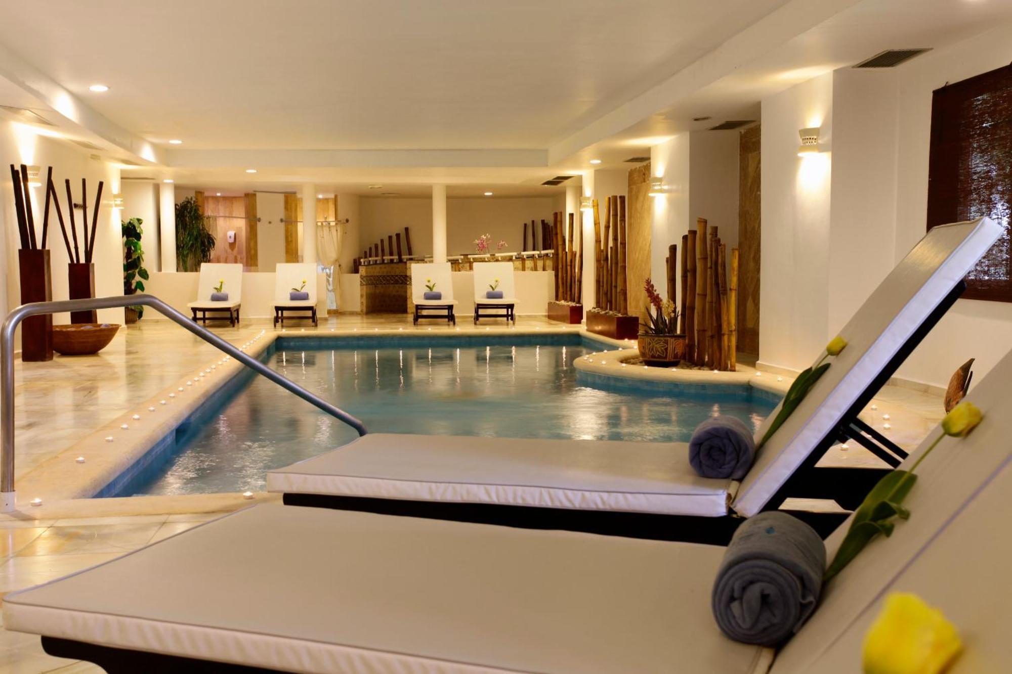 Bahia Principe Luxury Runaway Bay (Adults Only) Exterior photo
